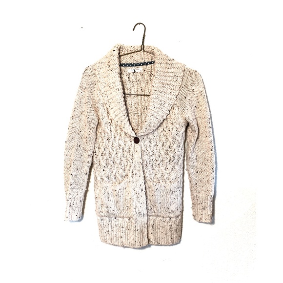 Isabella Sinclair Farfar Cardigan from Anthro - Picture 1 of 2